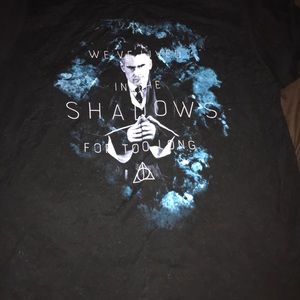 5/$15 or BIN Harry Potter Fantastic Beasts Shirt